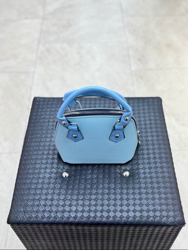کیف صندوقی دودسته دارای بند بلند