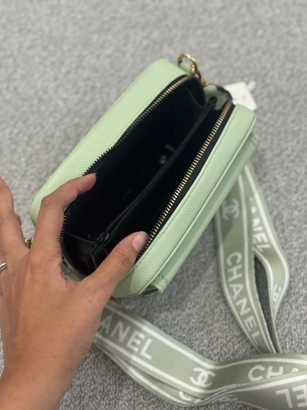 کیف پاسپورتی دوشی